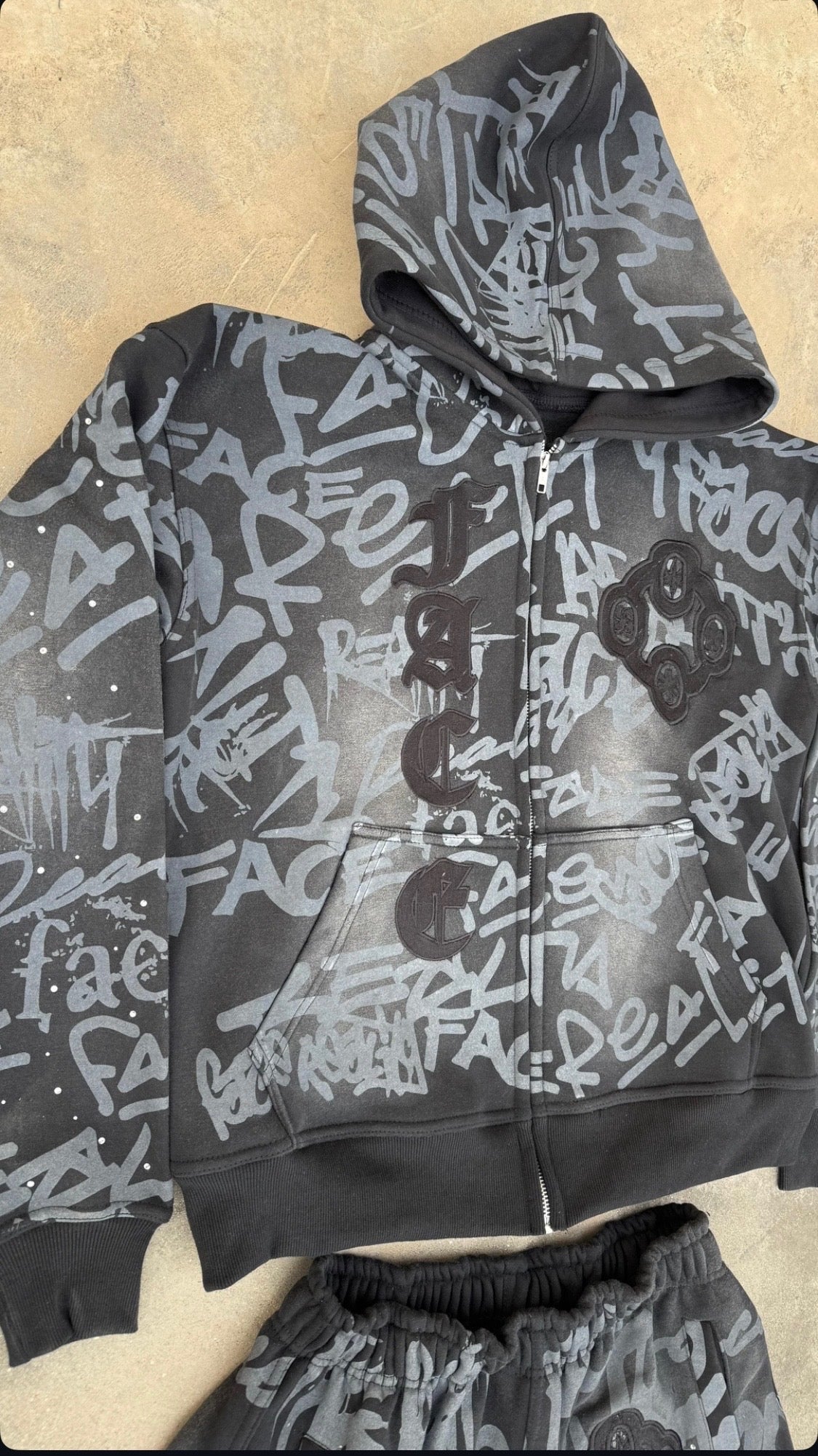 FaceReality Graffiti Sweatsuits